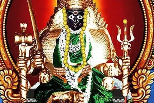 Image of: Arulmiku Mutharaman Temple - Divine Blessings at Thengamputhur Mutharaman Temple