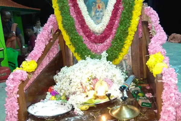 Image of: Aryankavu Vana Sastha Temple Elangam Vilagam Midalakadu - Worship of Lord Vana Sastha