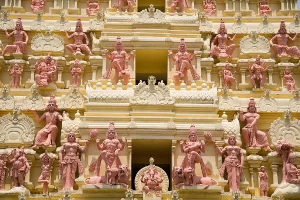 Image of: Athisaya Bala Vinayagar Temple Azhagiapandipuram - Worship of Lord Ganesha