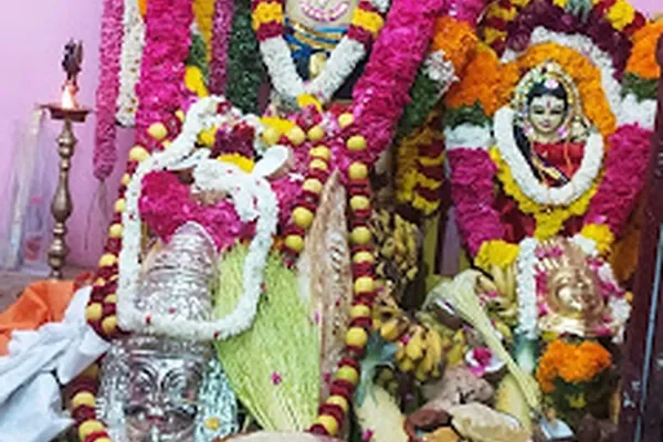 Image of: Aththamani Sudalaimadaswami Esakkiyamman Kovil Kannankulam-Anjugramam - Divine Worship