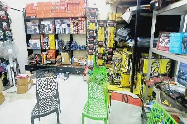 Image of: Auto World