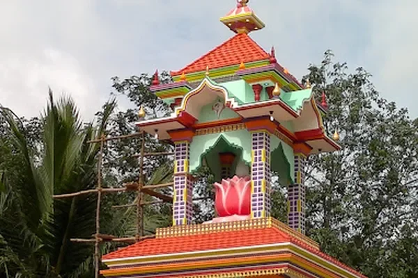 Image of: Ayya Vaikundar Temple Punniyam Arumanai - Worship of Lord Ayya Vaikundar