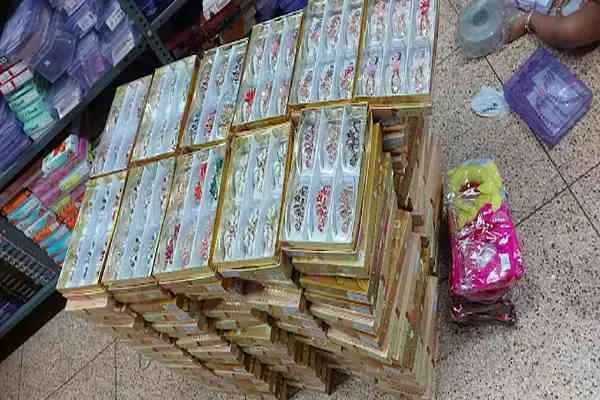 Image of: Baan Mata Fancy - Unique Fashion and Accessories