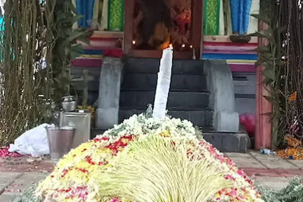 Image of: Bathirakali Amman Koil Uthiramvilai - Worship of Goddess Bathirakali