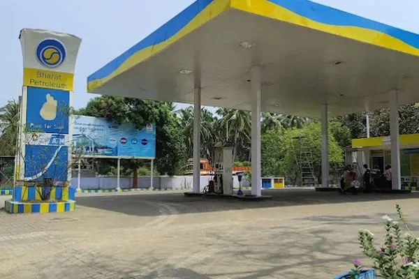 Image of: Bharat Petroleum Murugan Fueling Center Petrol Pump