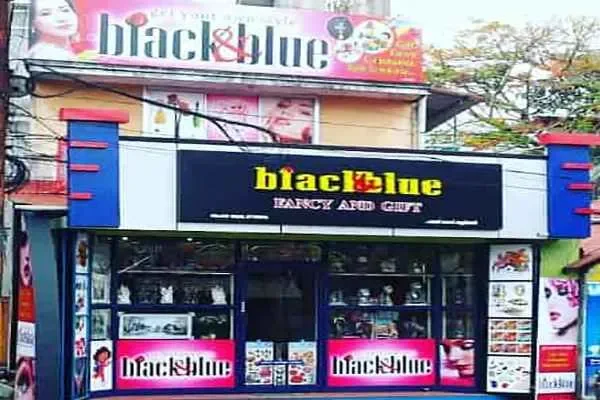 Image of: Black & Blue Fancy and Gift