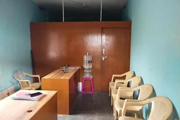 Image of: Crescent Driving Training School - Professional Driving Lessons