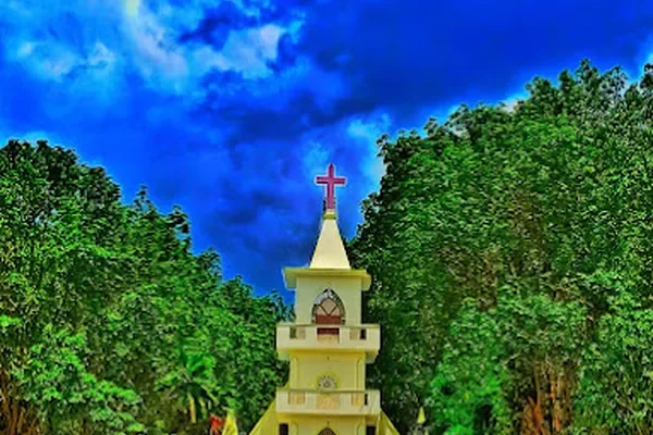 Image of: CSI Church Sooriyacode Pinanthodu - Divine Worship