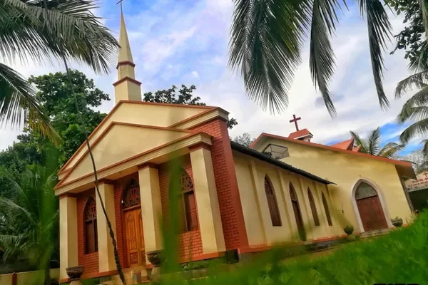 Image of: CSI Siromony Memorial Church Palappallam - Divine Worship