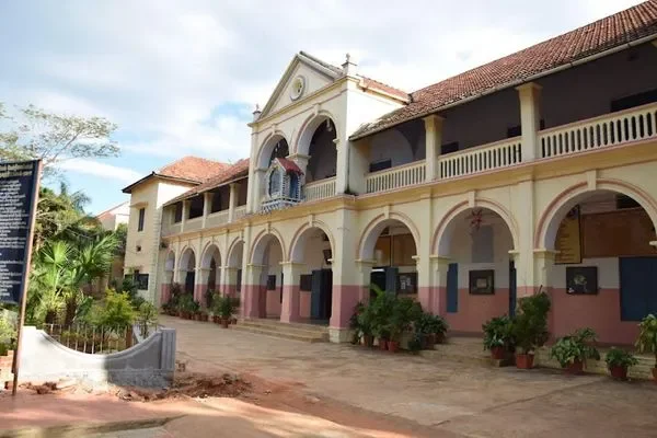 Image of: Carmel Higher Secondary School