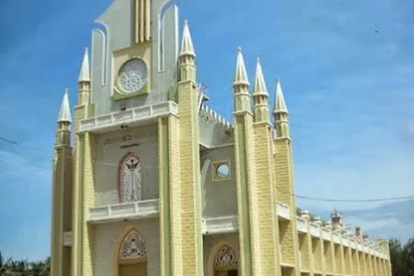 Image of: Chinnathurai Catholic Church - Peaceful Visit to Chinnathurai Catholic Church