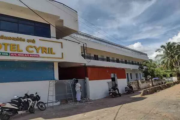 Image of: Cyril Dairy Cafe - Fresh Dairy Products and Refreshing Beverages