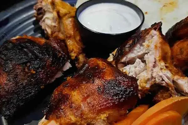 Image of: Dora Family Restaurant - Comfort Food & Traditional Indian Dishes