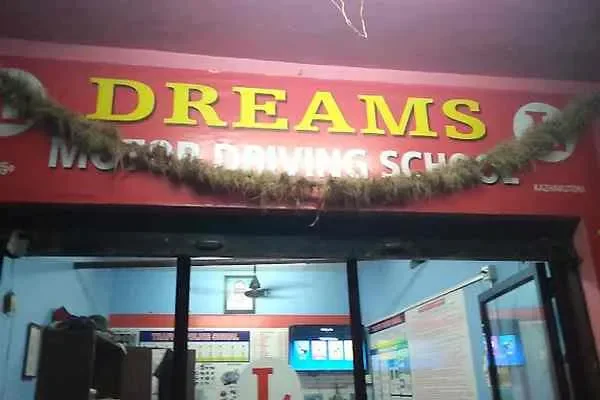 Image of: Dreams Motor Driving School - Comprehensive Training Programs