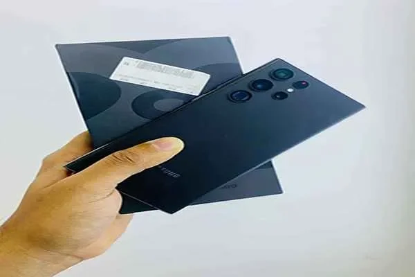 Image of: Dubai Mobiles