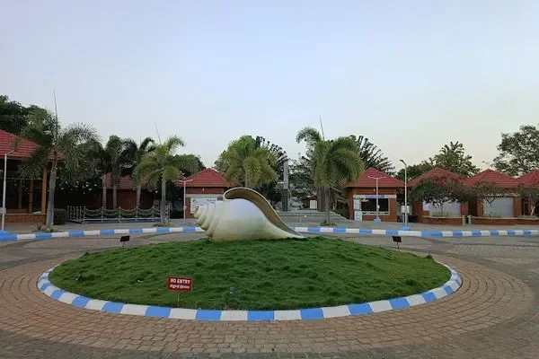 Image of: Discover Tranquility at Eco Park for Nature Lovers