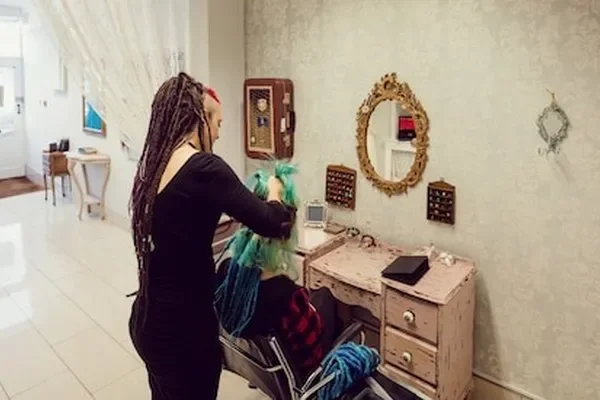 Image of: Elegance Ladies Beauty Salon - Pamper Yourself Today