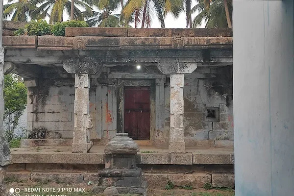 Image of: Ellaiya Nayinar Temple Theroor - Worship & Spiritual Peace