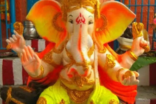 Image of: Erumudi Choza Vinayagar Temple Erachakulam - Vinayagar Worship