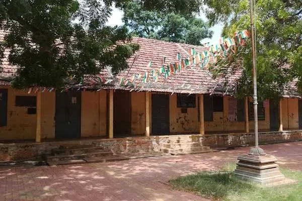 Image of: GHSS Monikettipottal