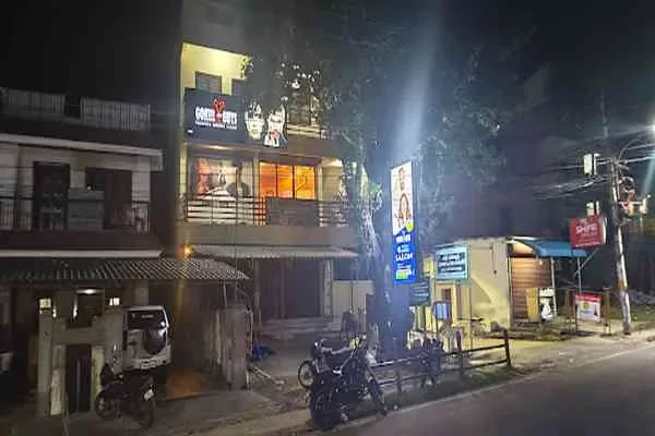 Image of: Gokul & Guys Unisex Saloon – Stylish Haircuts for Everyone