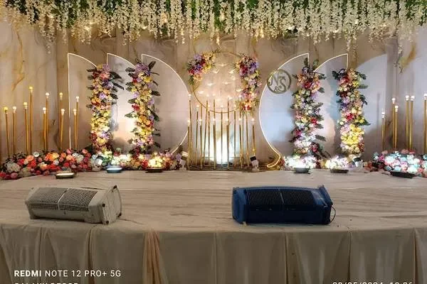 Image of: Galaxy Decoration - Stunning Space Theme Decor Ideas