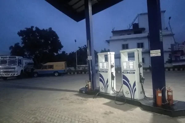 Image of: HP Petrol Pump Lawrzun Petroleum Services