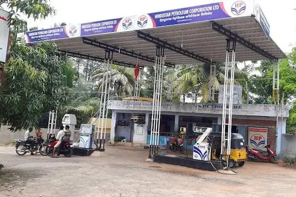 Image of: HP Petrol Pump - SS Petroleum Services and Offers