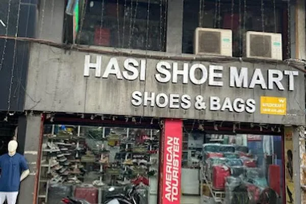 Image of: Hasi Shoe Mart Best Deals on Stylish Footwear
