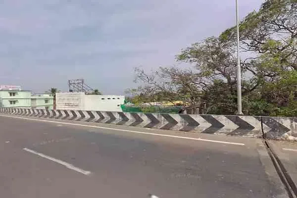 Image of: Helios Eye Hospital - Expert Eye Care Services