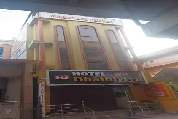 Image of: Hotel Bathiriya - Family Restaurant