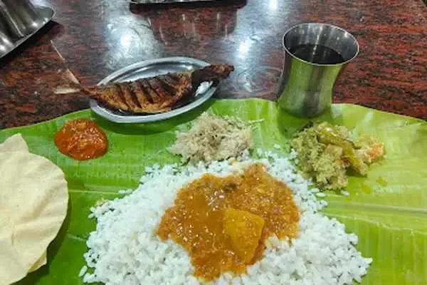 Image of: Hotel Mohammad Asis - Traditional Indian Dining with a Cozy Atmosphere