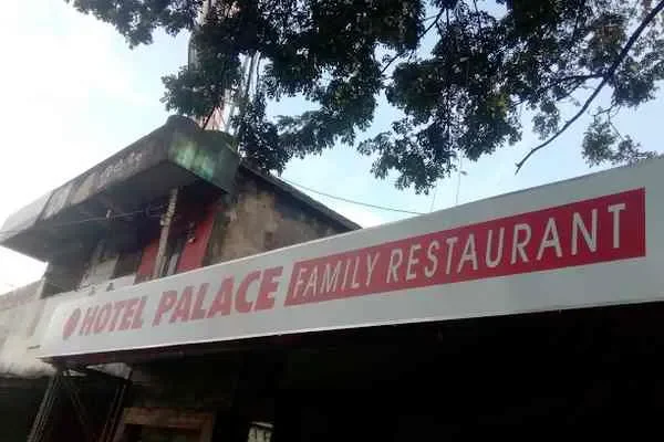 Image of: Hotel Palace - Luxury Stay & Quality Dining Experience