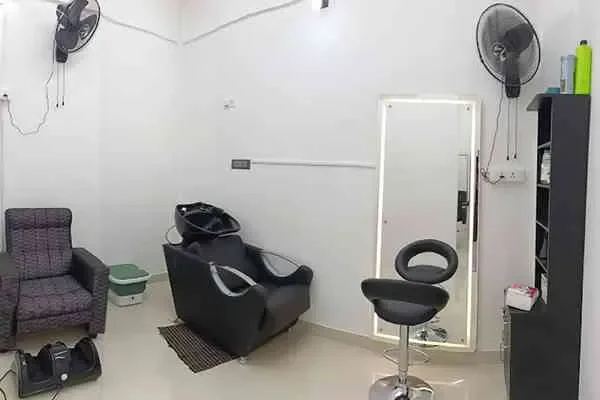 Image of: Iconic Beauty Zone Tholayavattam – Trendsetting Beauty Services