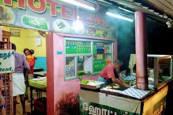 Image of: Jaas Hotel - Traditional Indian Dishes & Cozy Ambience