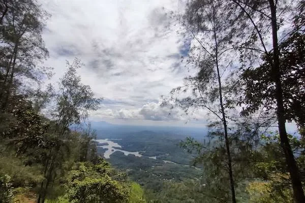 Image of: Kaalimalai Viewpoint Scenic Spot for Stunning Views