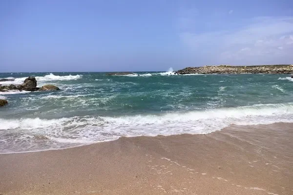 Image of: Kadiapatanam Beach Fishing Guide and Tips