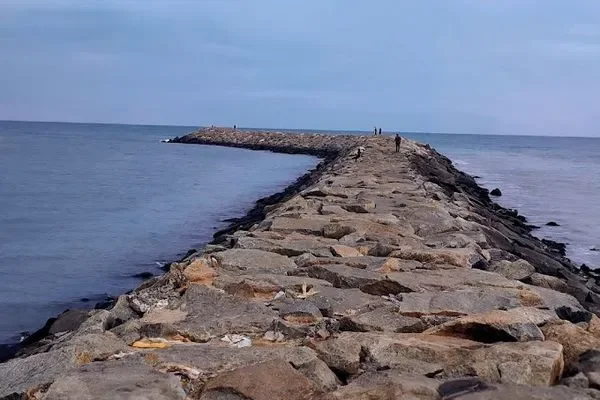 Image of: Kanyakumari Pier - A Scenic Travel Guide and Tips