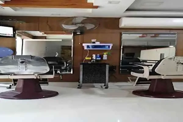 Image of: Karan Beauti Parlor - Affordable and Quality Beauty Solutions