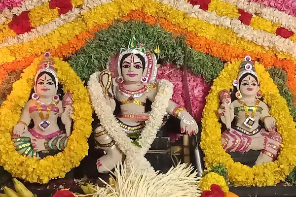 Image of: Karukuvel Ayyanar Temple Thenthamaraikulam