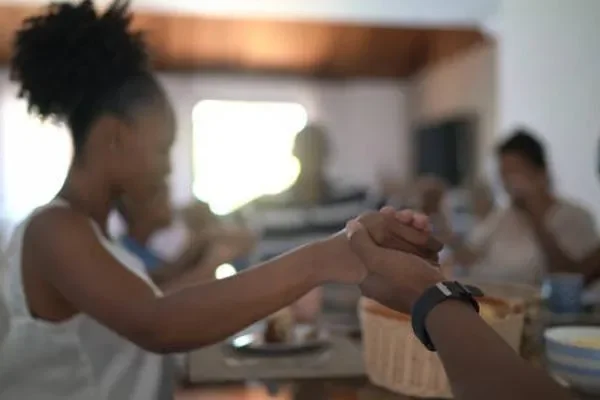 Image of: Kirubasanam Poovancode Verkilambi