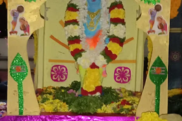 Image of: Kumbacode Sree Krishna Swamy Temple Arumanai