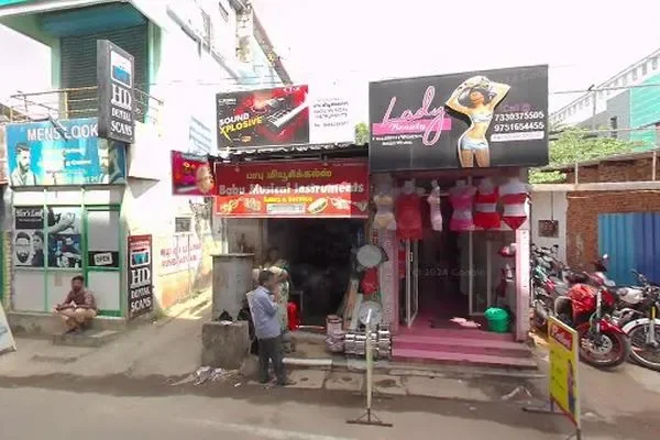 Image of: Lady Beauty - Elevate Your Glam with Style and Elegance