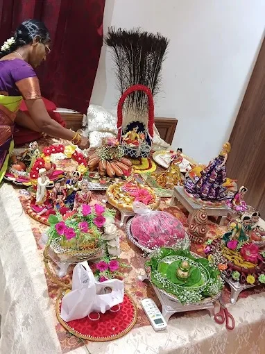 Image of: Lakshana Beauty Care And Art And Craft in Madurai