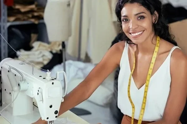 Image of: Lara Beauty Parlor and Ladies Tailoring Services