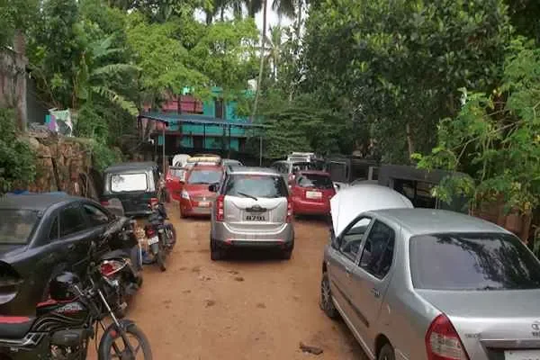 Image of: Lenin Car Workshop