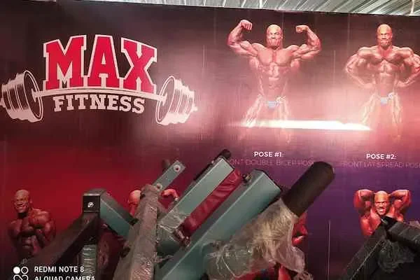 Image of: Max Fitness Center - High-End Fitness Facility