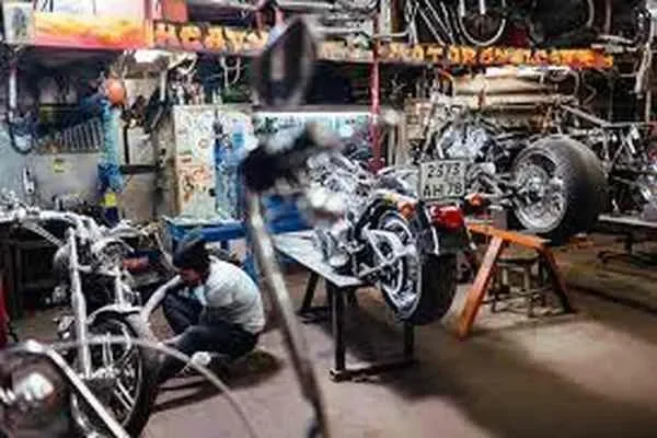 Image of: MR Workshop - Expert Bike Repair