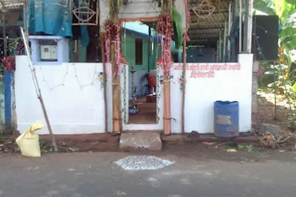 Image of: Mannan Karungali Vathai Swamy Temple Vellimalai