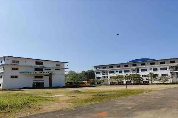 Image of: Maria Ayurveda Medical College And Hospital - Specialized Ayurvedic Treatments